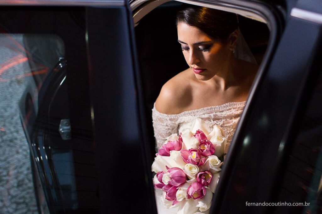 FOTO-DE-CASAMENTO-NO-CARRO-EM-SAO-PAULO-SP