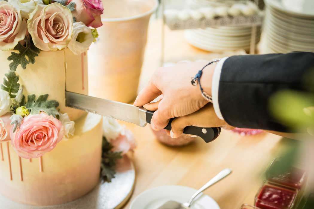 Filmagem de casamento durante o dia em na Aclimação SP - Qualidade 4K e naturalidade