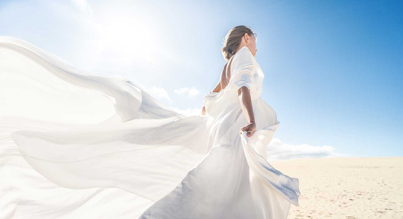 Foto da noiva em em Quiririm SP - Beleza, emoção e elegância no grande dia